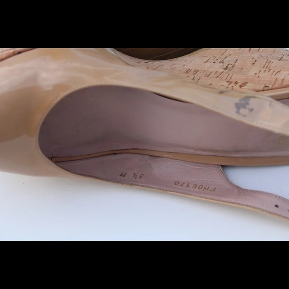 Stuart Weitzman sling back wedges - Picture 5 of 8
